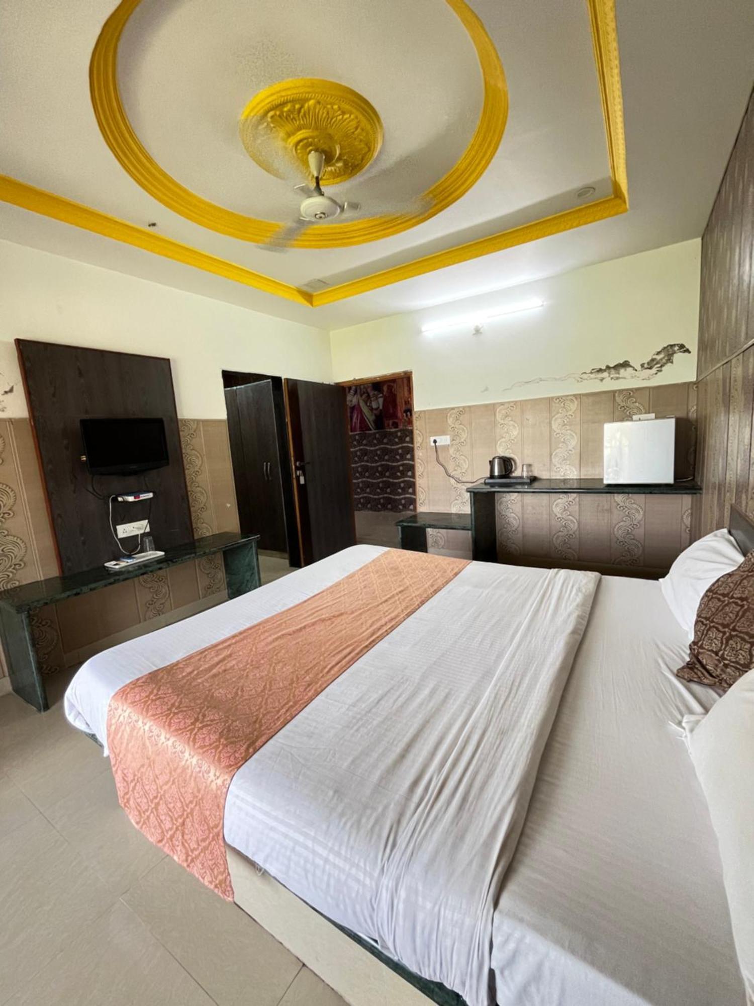 Sd Family Resort Club-Bar&Spa L Just 7Km From Shreenathji Nathdwara By Sk 966O9O1Oo6 Екстериор снимка